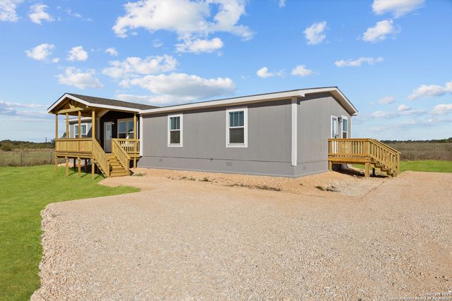 2354 Stevens Rd, Somerset, TX 78069