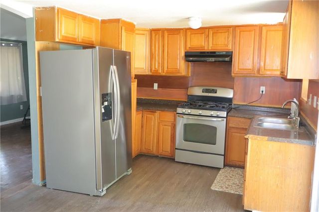 1248 S BROCKWAY Street, Olathe, KS 66061