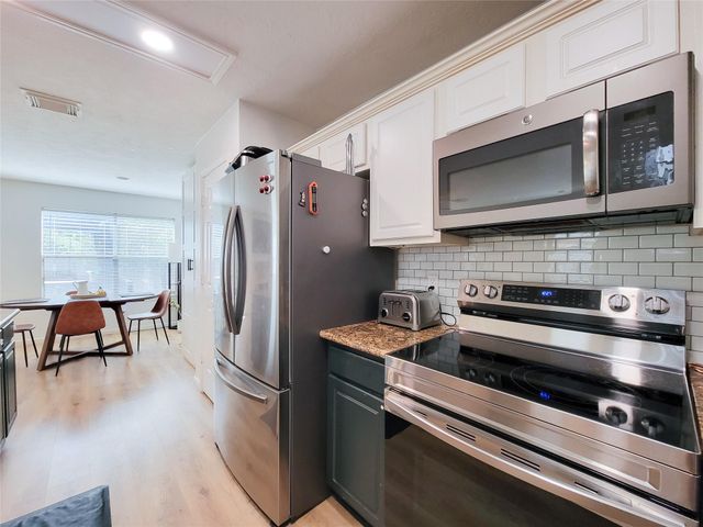 42 Wineberry Place, Spring, TX 77382