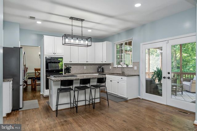 15530 WHEATFIELD RD, Woodbridge, VA 22193
