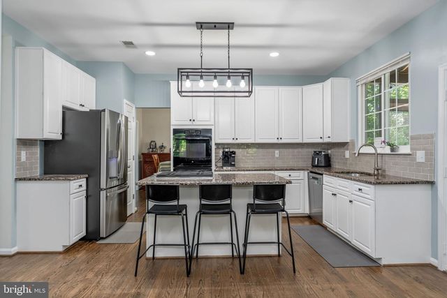 15530 WHEATFIELD RD, Woodbridge, VA 22193
