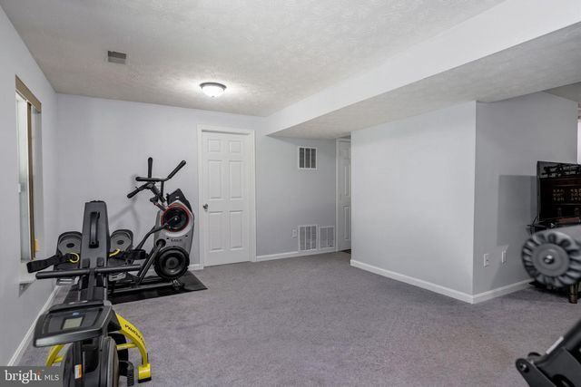 15530 WHEATFIELD RD, Woodbridge, VA 22193
