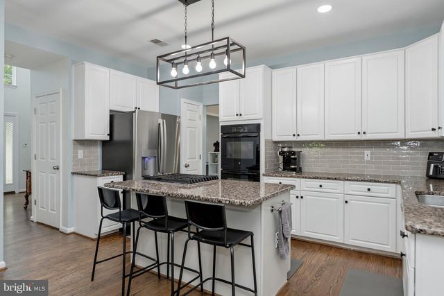 15530 WHEATFIELD RD, Woodbridge, VA 22193