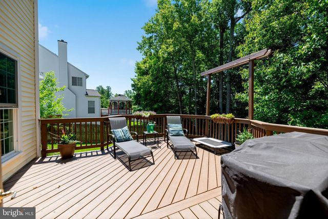 15530 WHEATFIELD RD, Woodbridge, VA 22193