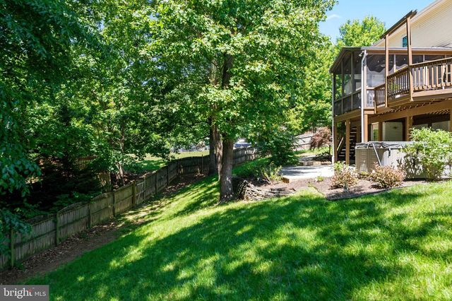 15530 WHEATFIELD RD, Woodbridge, VA 22193