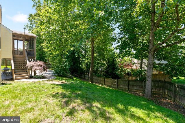 15530 WHEATFIELD RD, Woodbridge, VA 22193