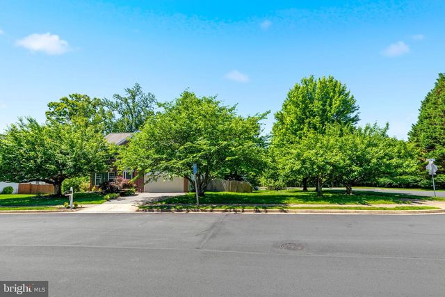 15530 WHEATFIELD RD, Woodbridge, VA 22193