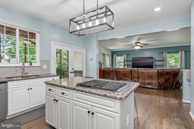 15530 WHEATFIELD RD, Woodbridge, VA 22193