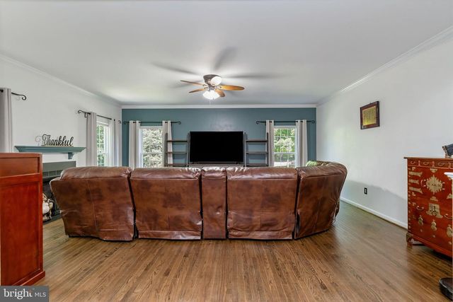15530 WHEATFIELD RD, Woodbridge, VA 22193