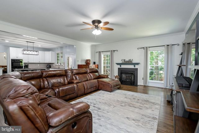15530 WHEATFIELD RD, Woodbridge, VA 22193