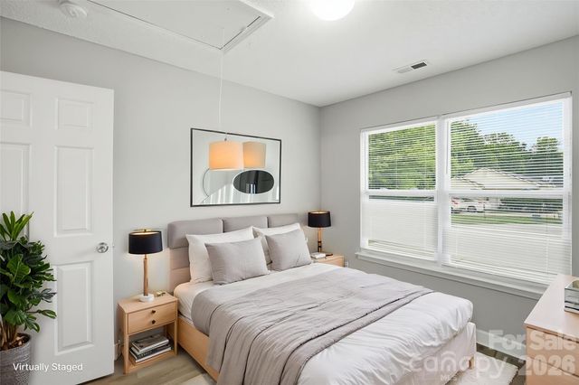 2306 Jordi Way, Charlotte, NC 28213