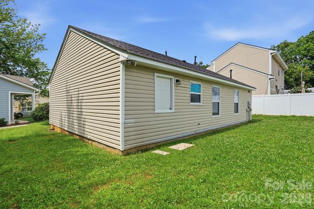 2306 Jordi Way, Charlotte, NC 28213