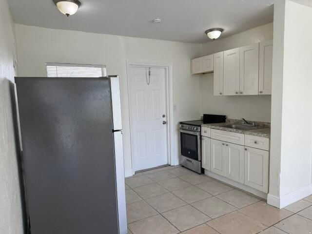 1913 Division Avenue 102, West Palm Beach, FL 33407