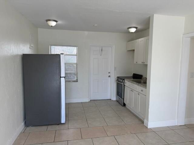 1913 Division Avenue 102, West Palm Beach, FL 33407