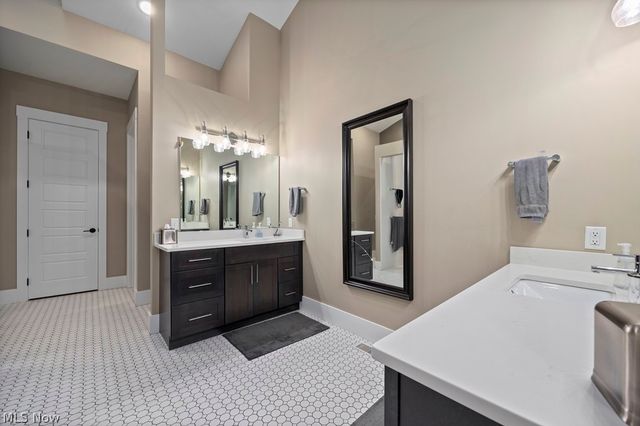 20935 Indian Hollow Road, Wellington, OH 44090
