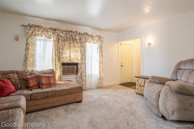 15872 Coyle Street, Detroit, MI 48227