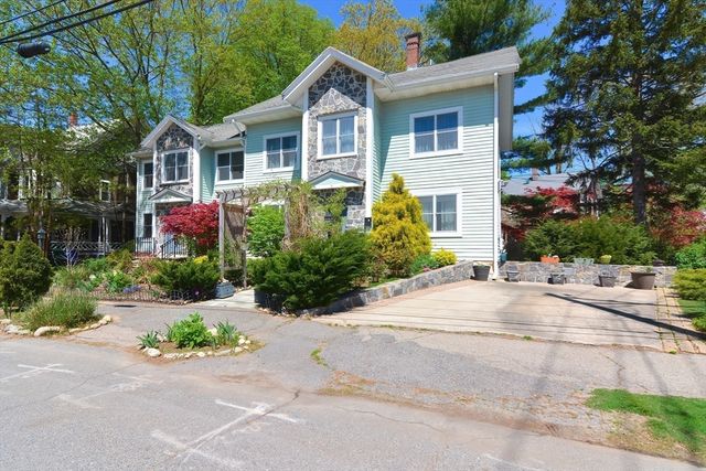 3 Forest St 3, Newton, MA 02461