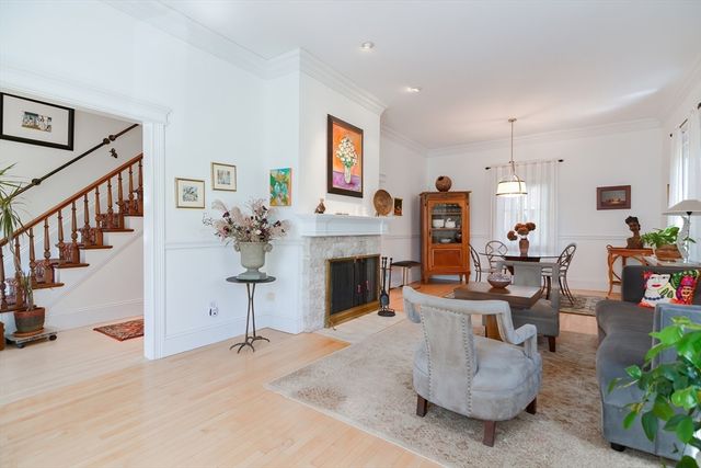 3 Forest St 3, Newton, MA 02461