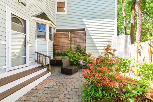 3 Forest St 3, Newton, MA 02461