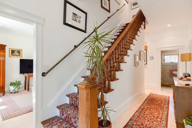 3 Forest St 3, Newton, MA 02461