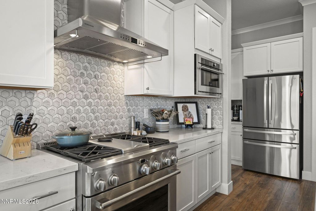 Image 12 of property listing at 8726 Larkhaven Court, Reno, NV 89523