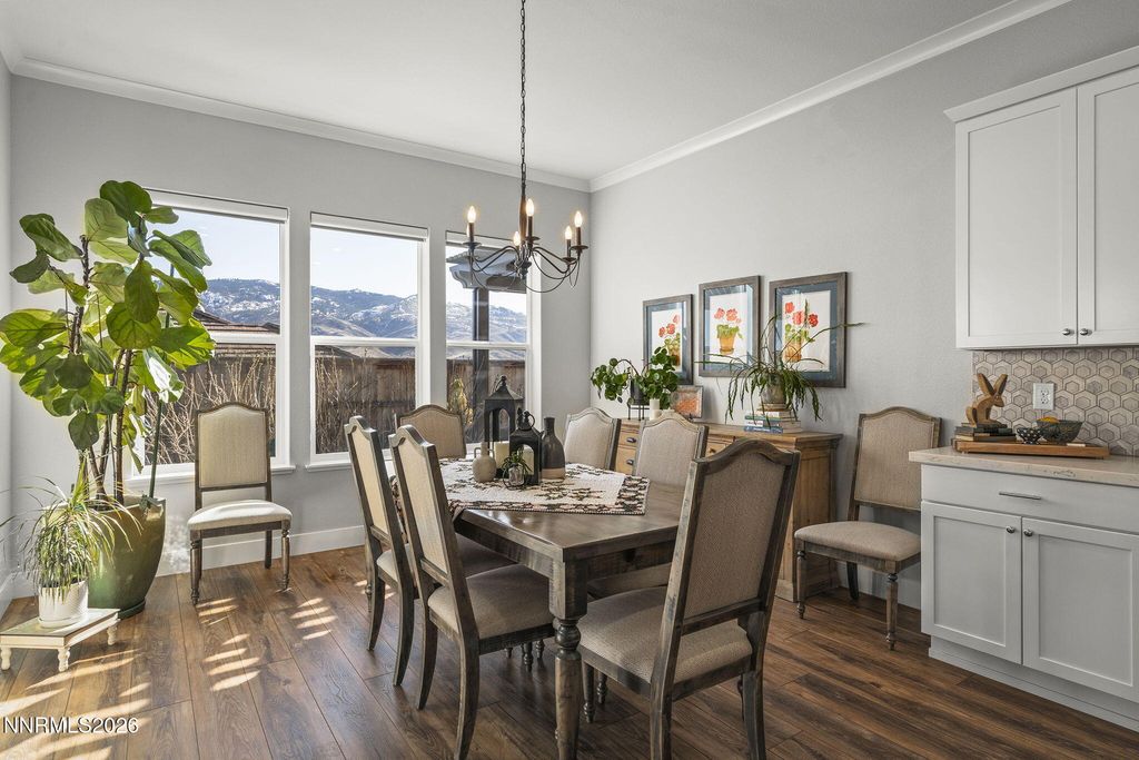 Image 14 of property listing at 8726 Larkhaven Court, Reno, NV 89523