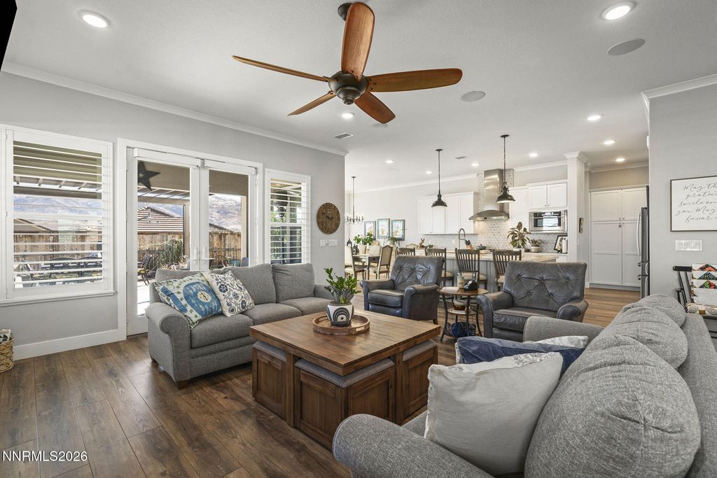 Image 8 of property listing at 8726 Larkhaven Court, Reno, NV 89523