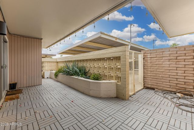 3713 E GLENROSA Avenue, Phoenix, AZ 85018