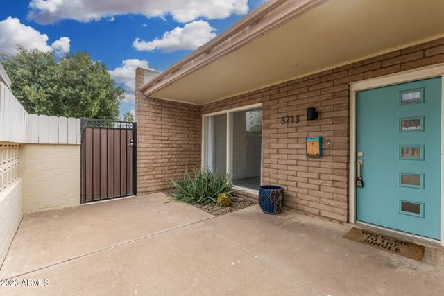 3713 E GLENROSA Avenue, Phoenix, AZ 85018