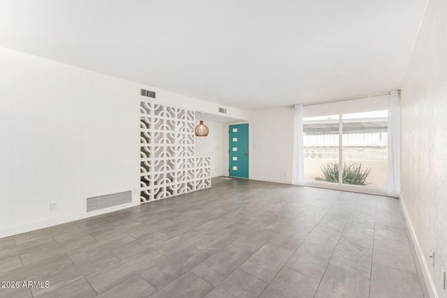 3713 E GLENROSA Avenue, Phoenix, AZ 85018