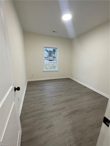 1015 Sharon Street, High Point, NC 27260