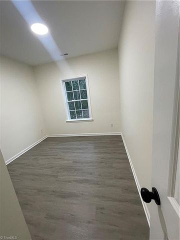 1015 Sharon Street, High Point, NC 27260