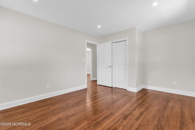 11 W Park Avenue, Belford, NJ 07718