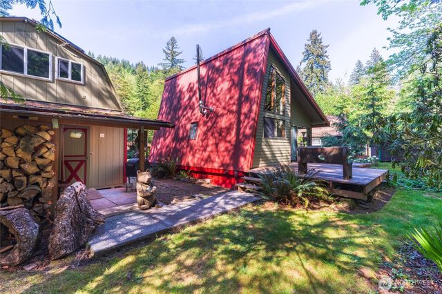 8216 Rose Valley Road, Kelso, WA 98626