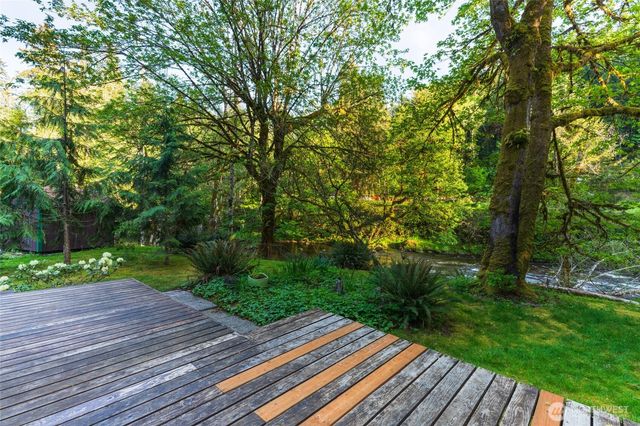 8216 Rose Valley Road, Kelso, WA 98626