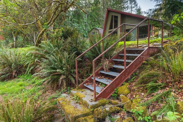 8216 Rose Valley Road, Kelso, WA 98626