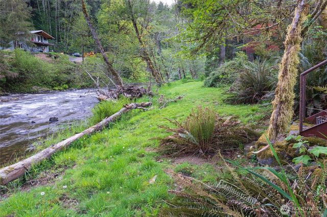 8216 Rose Valley Road, Kelso, WA 98626