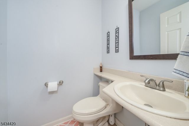 4 The Arbors, New Providence Boro, NJ 07974