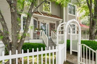 4 The Arbors, New Providence Boro, NJ 07974