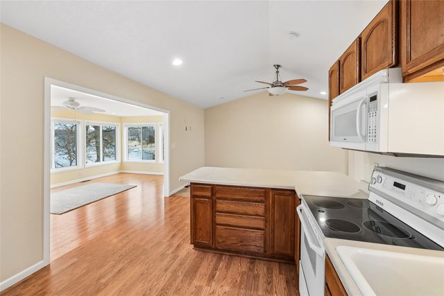 199 Cottage Lane, Montezuma, IA 50171