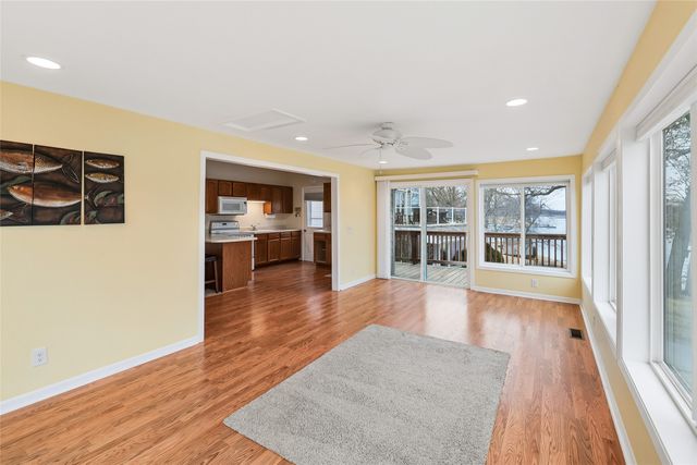 199 Cottage Lane, Montezuma, IA 50171