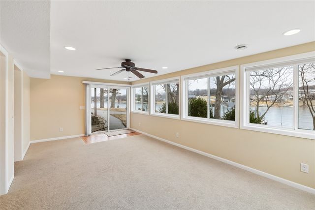 199 Cottage Lane, Montezuma, IA 50171