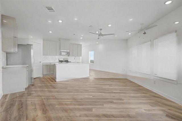 2629 Mchenry Landing Lane, Houston, TX 77051