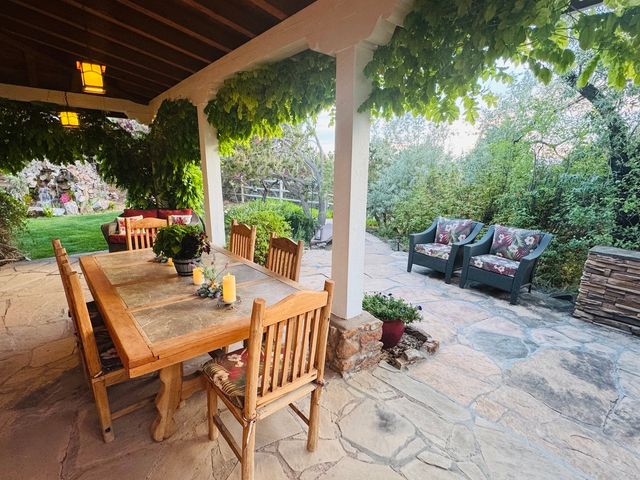 30 Estrellas De Tano, Santa Fe, NM 87506