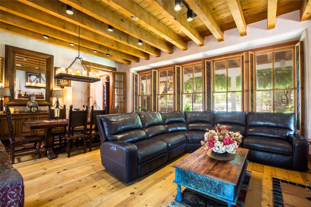 30 Estrellas De Tano, Santa Fe, NM 87506