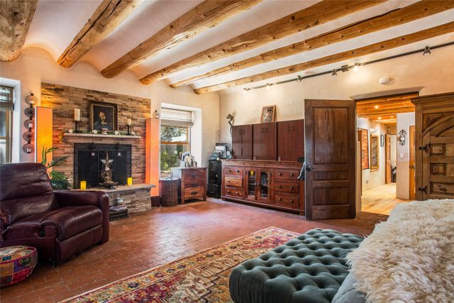 30 Estrellas De Tano, Santa Fe, NM 87506
