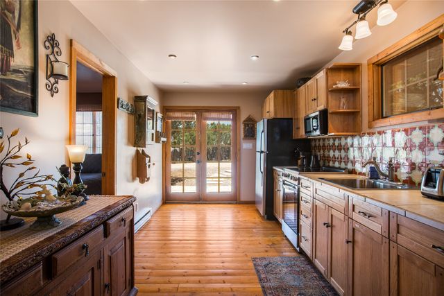 30 Estrellas De Tano, Santa Fe, NM 87506