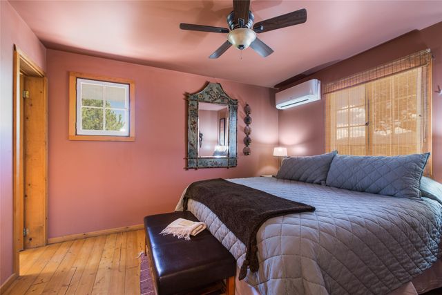 30 Estrellas De Tano, Santa Fe, NM 87506