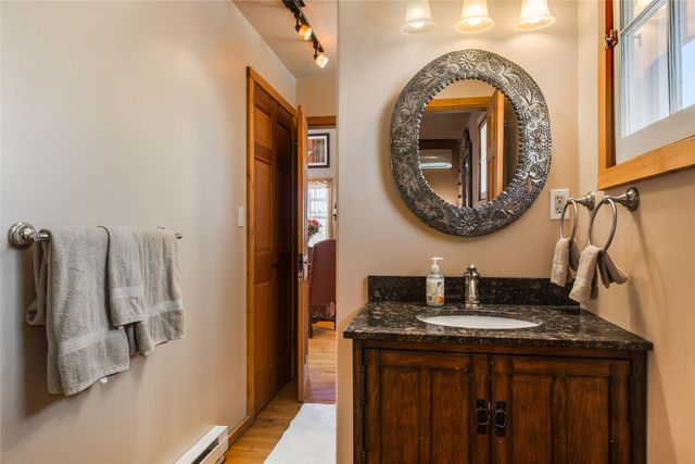 30 Estrellas De Tano, Santa Fe, NM 87506