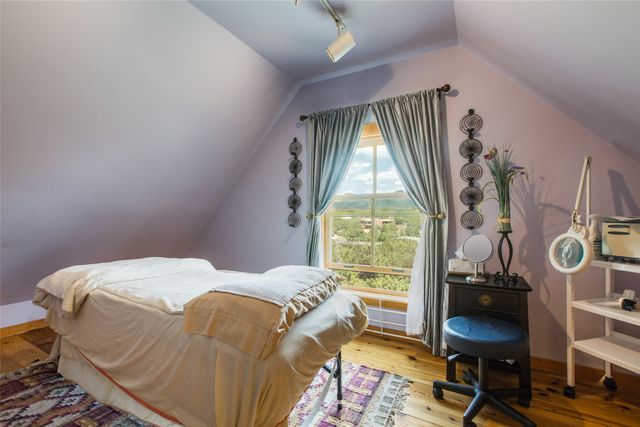 30 Estrellas De Tano, Santa Fe, NM 87506